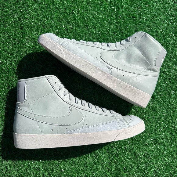 Nike Blazer Mid ‘77 Next Nature Light Silver - Picture 13 of 13